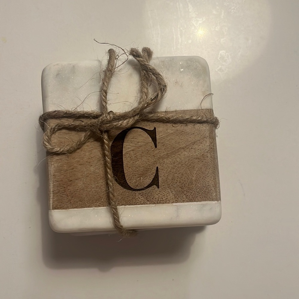 Marble and wood monogram coasters- letter C